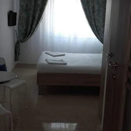 Sophy Mamaia